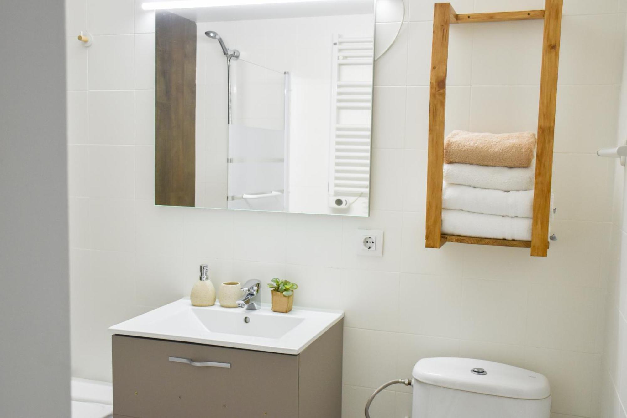 Apartament La Neu Neuf Pour 4 Pax En Centre